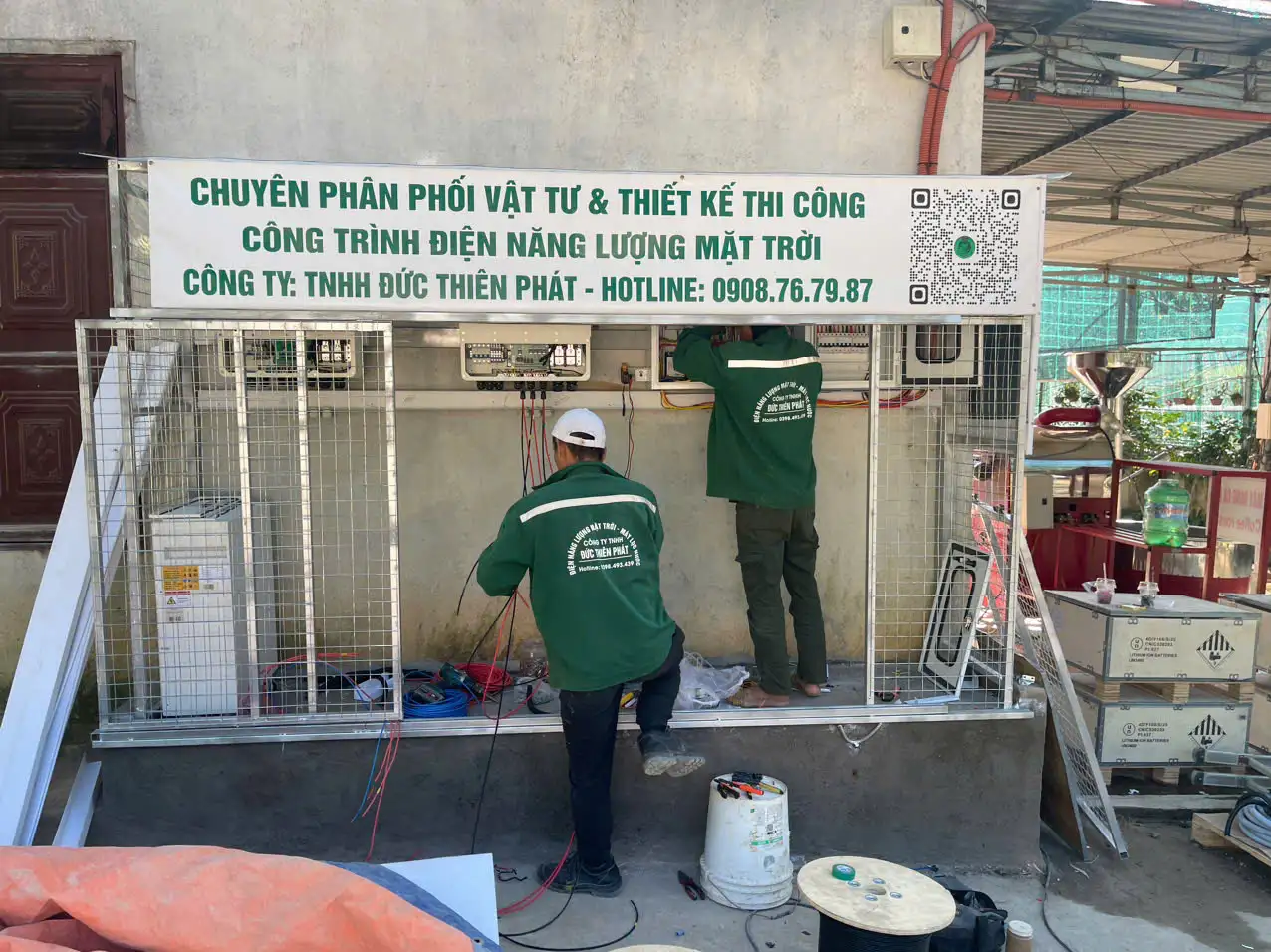 Những lợi ích khi sử dụng tấm pin năng lượng mặt trời 67 z7404052249013 3be2c9c8573d7ebbfb59fffc6ff87531